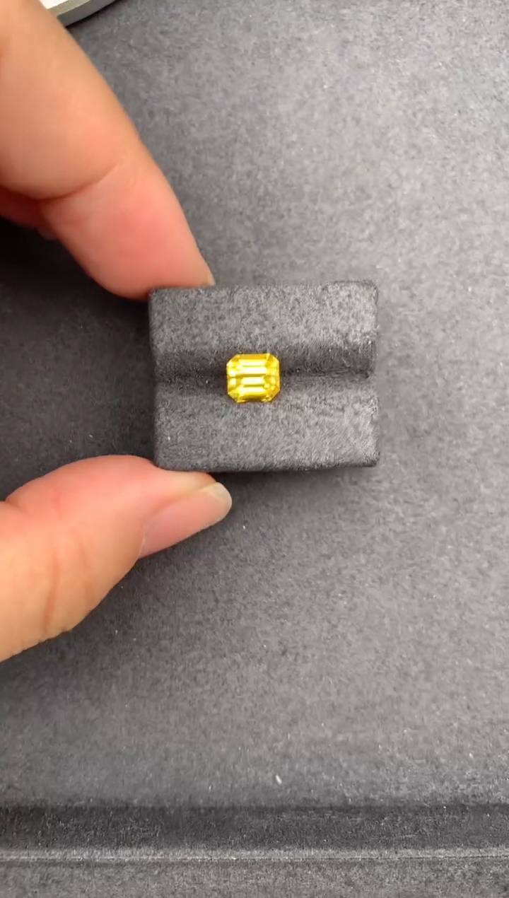 裸石彩色蓝宝石2.07ct黄蓝宝  GH   定制