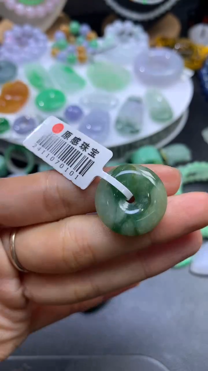 【闪购商品】定制翡翠未镶嵌翡翠