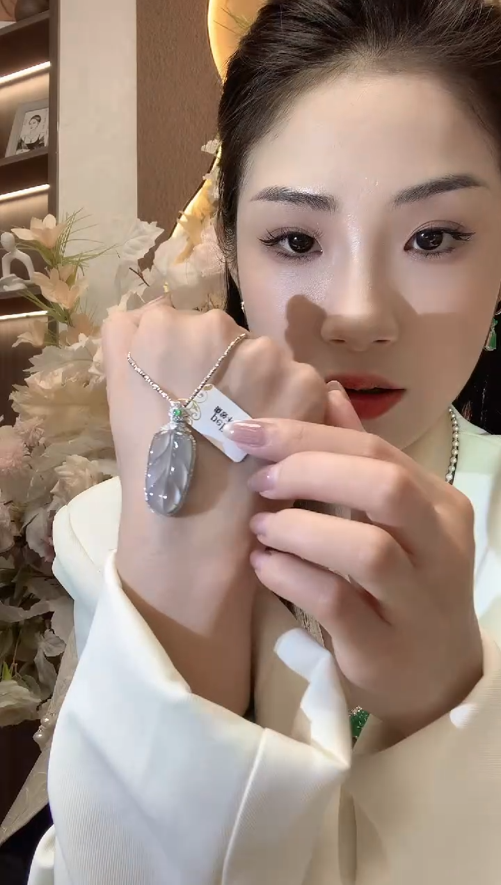 翡翠18K金镶嵌吊坠(不含链)A23翡翠