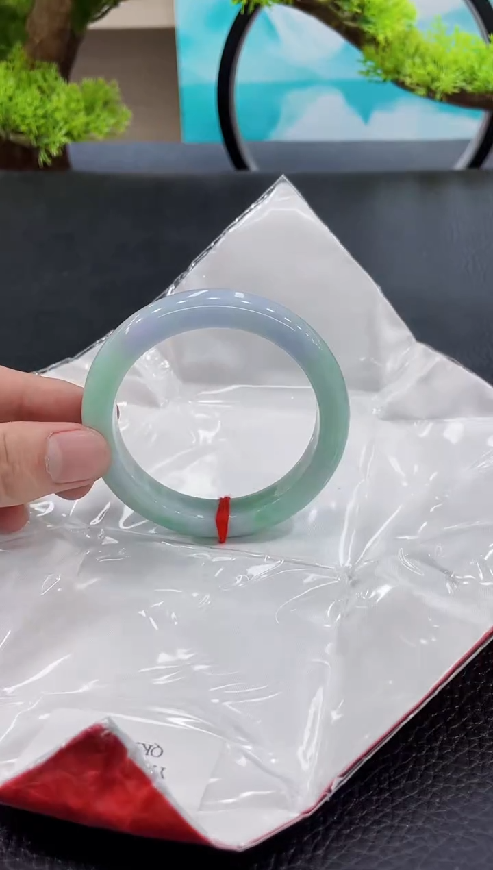 【闪购商品】翡翠手镯未镶嵌手镯