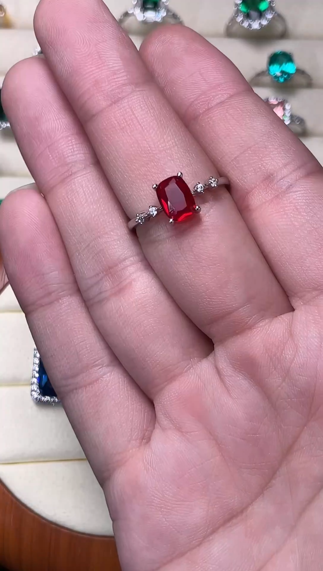 合金合成钻石红宝戒指