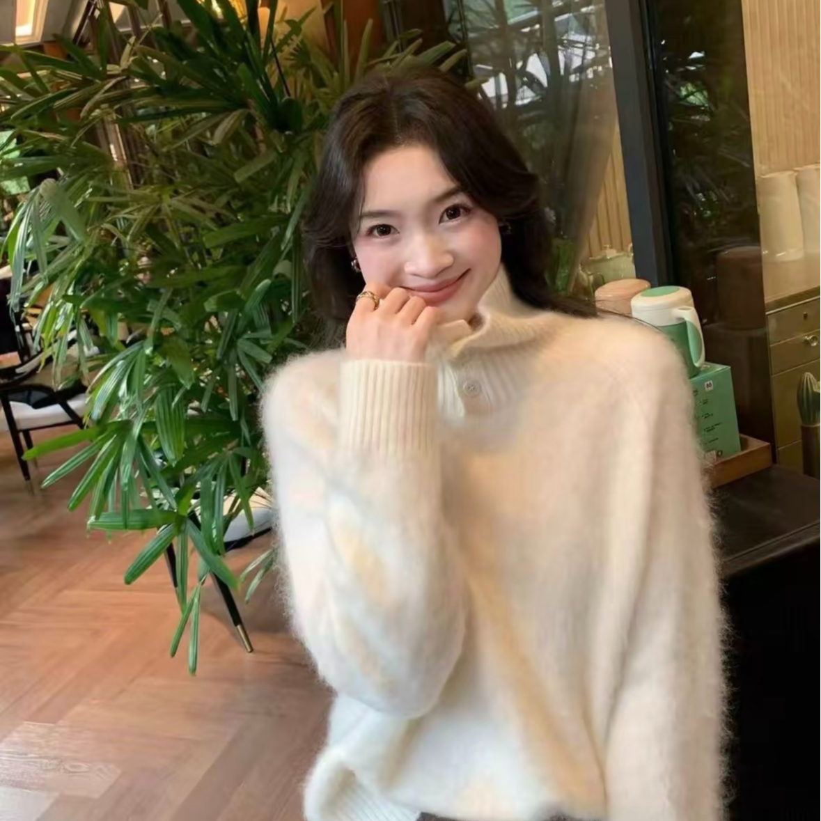 冬季翻领加厚三粒扣慵懒风羊绒拉绒羊毛保暖针织衫上衣