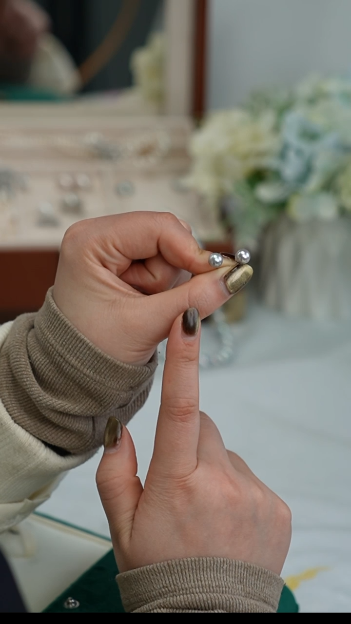 【闪购商品】海水珍珠耳饰银S925镶嵌真多麻耳钉 6-7mm