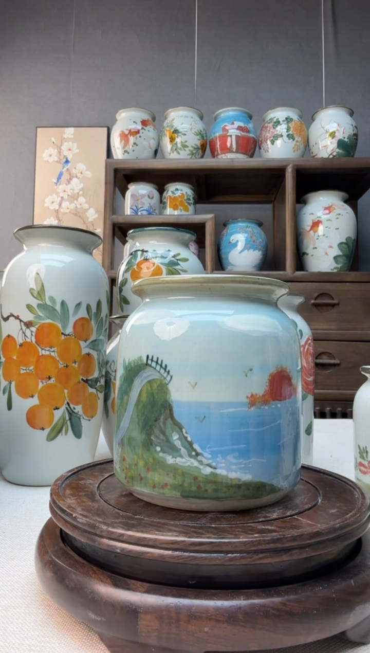 【闪购商品】瓶景德镇手绘陶瓷花瓶底部无孔高12口9左右