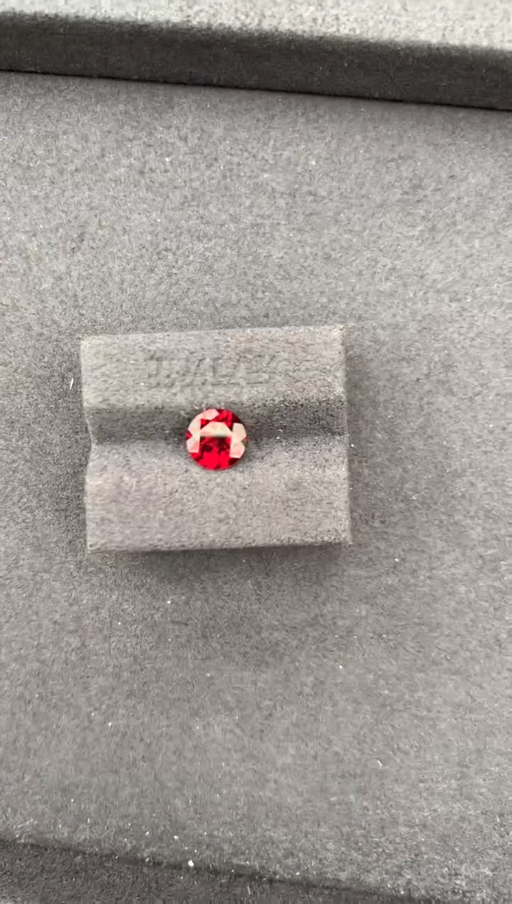 未镶嵌珠宝半成品石榴石1ct镁铝榴石 定制  GE