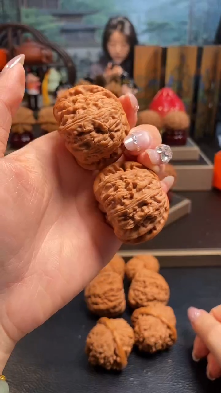 【闪购商品】文玩核桃吊坠K437白狮子42