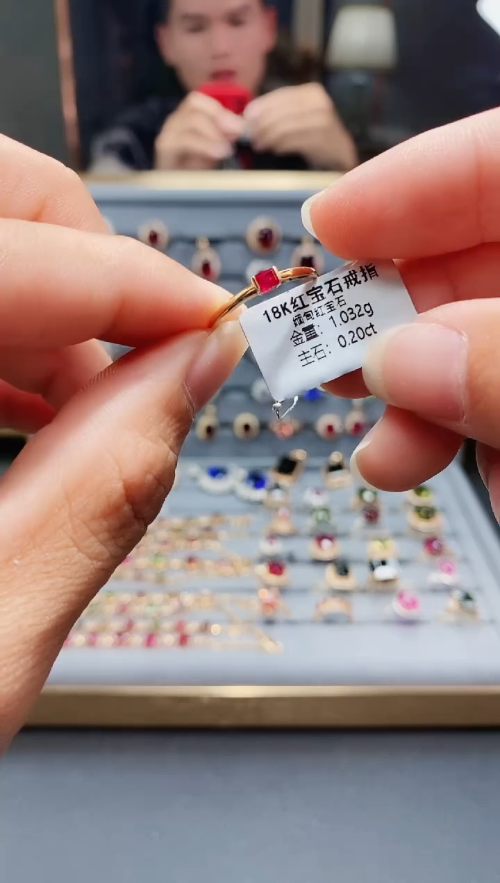 【闪购商品】红宝石戒指18K金镶嵌0.20.