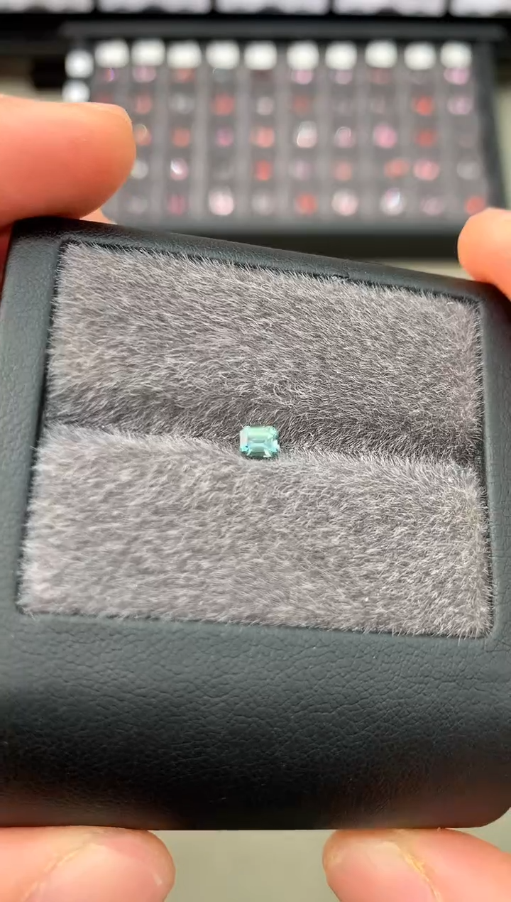 【闪购商品】定制蓝宝石裸石未镶嵌0.32ct 兰卡老烧蓝宝石