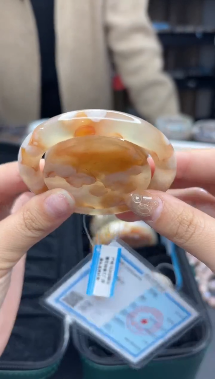 【闪购商品】石英质玉手镯未镶嵌414（53圈赠送镯心）