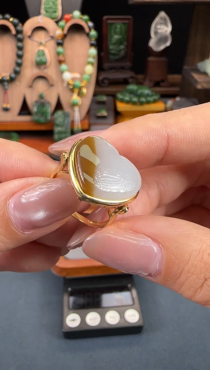 【闪购商品】和田玉吊坠18K金镶嵌1