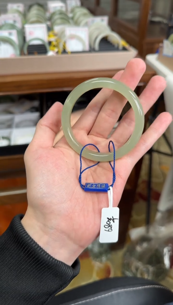 未镶嵌手镯和田玉57