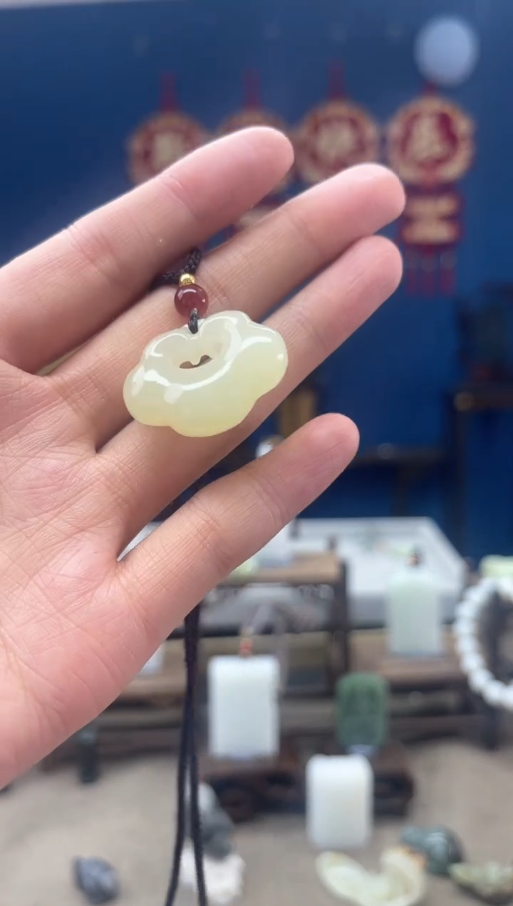 【闪购商品】和田玉颈饰未镶嵌1