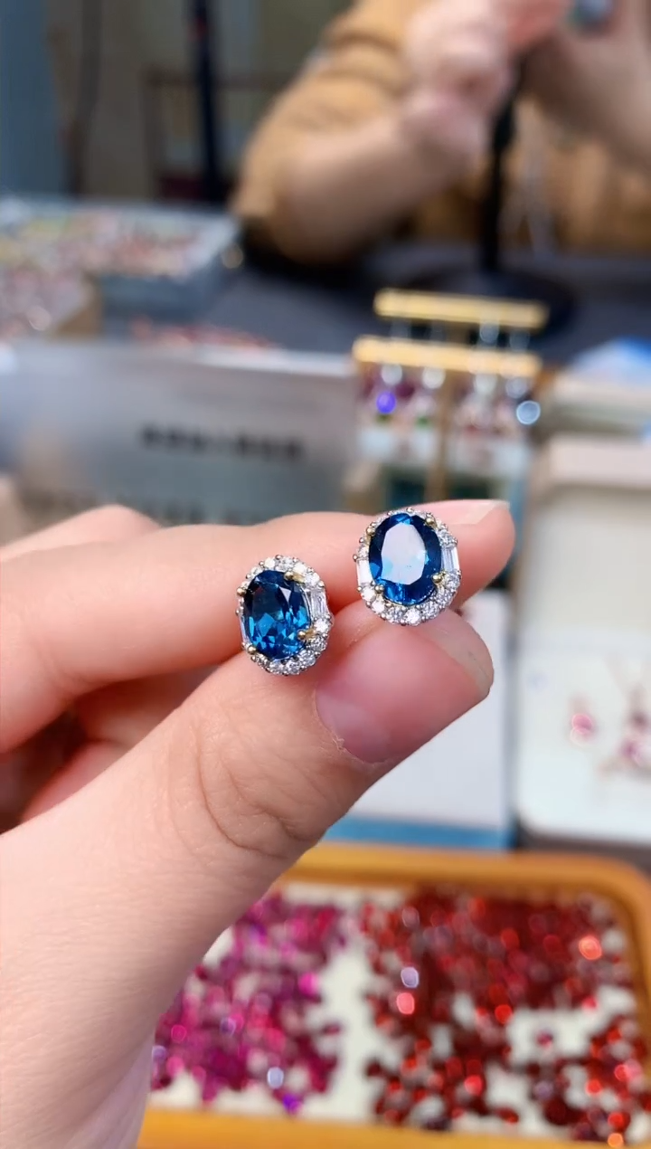 【闪购商品】托帕石耳钉银S925镶嵌天然