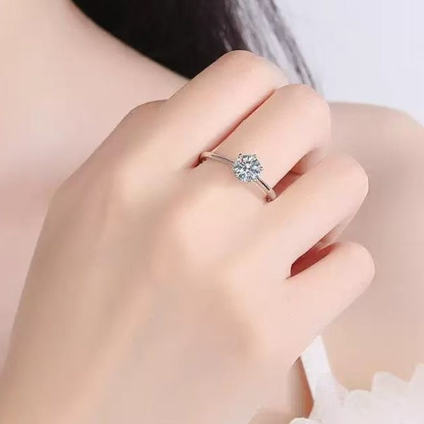 【南非之星】 0.3CT 周家六爪女戒