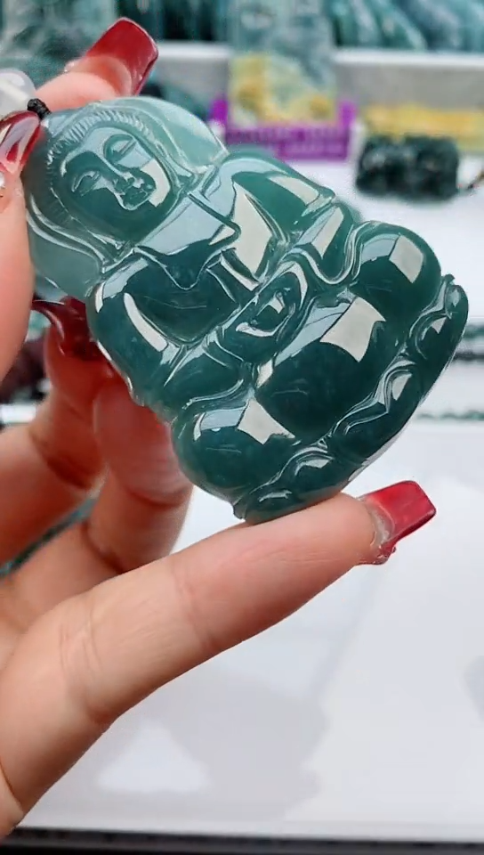 【闪购商品】翡翠颈饰未镶嵌             