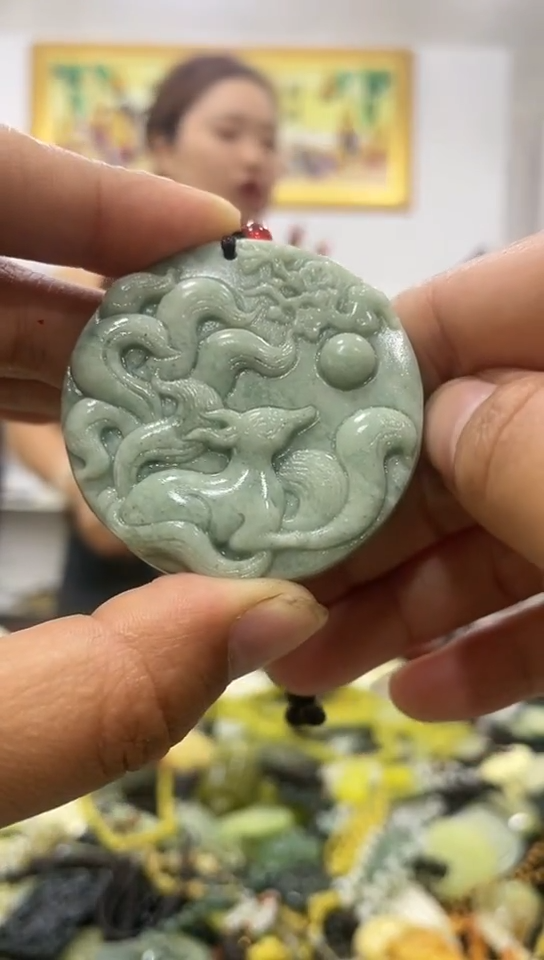 岫玉未镶嵌挂件