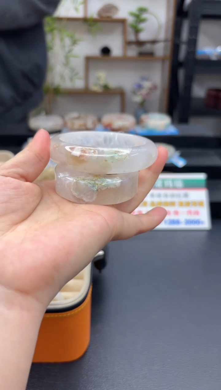 【闪购商品】石英质玉手镯未镶嵌C800(57圈赠送镯心)