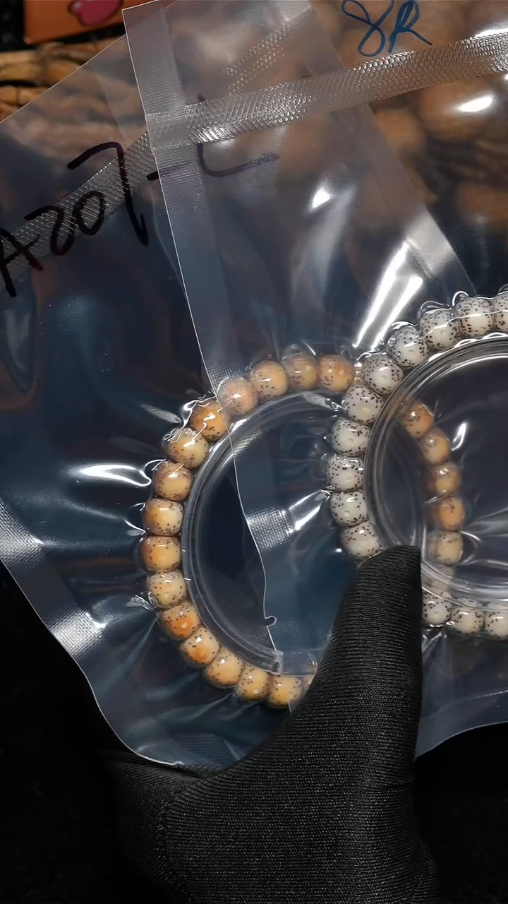 手串星月菩提8*7通体火烧云-A207-L