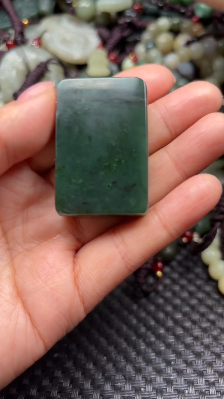 【闪购商品】和田玉颈饰未镶嵌.