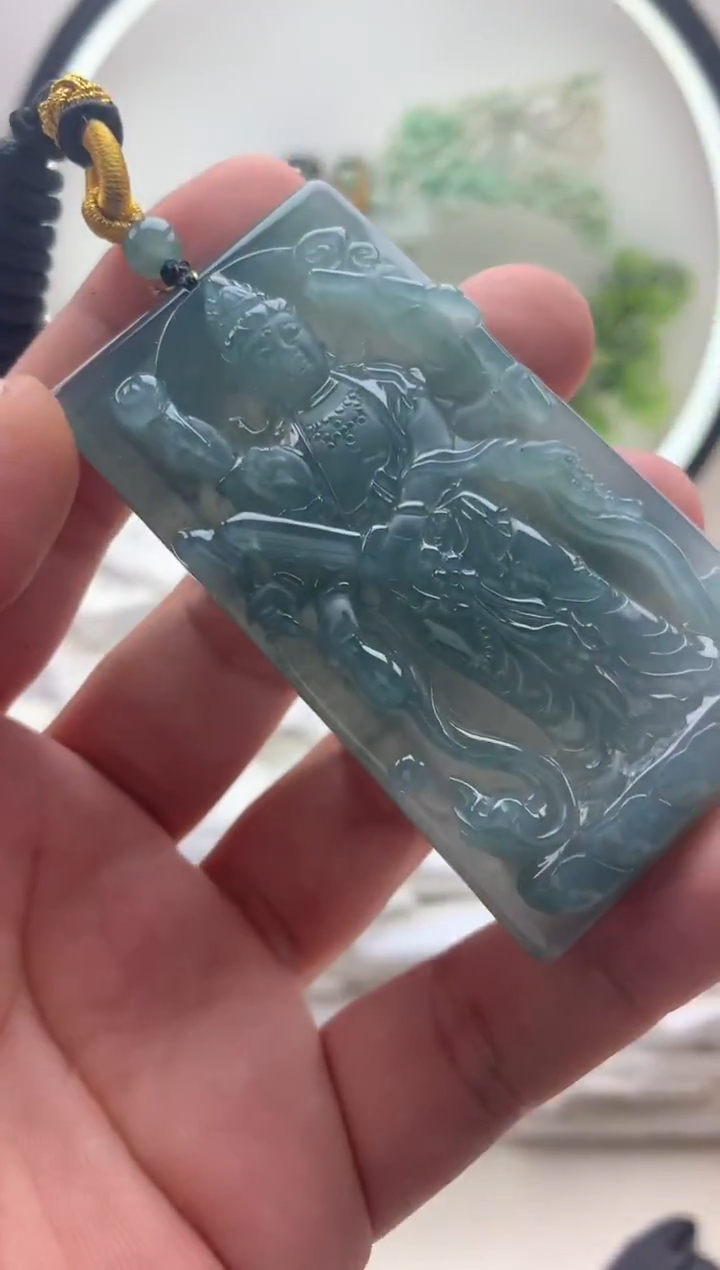 颈饰未镶嵌翡翠千手观音