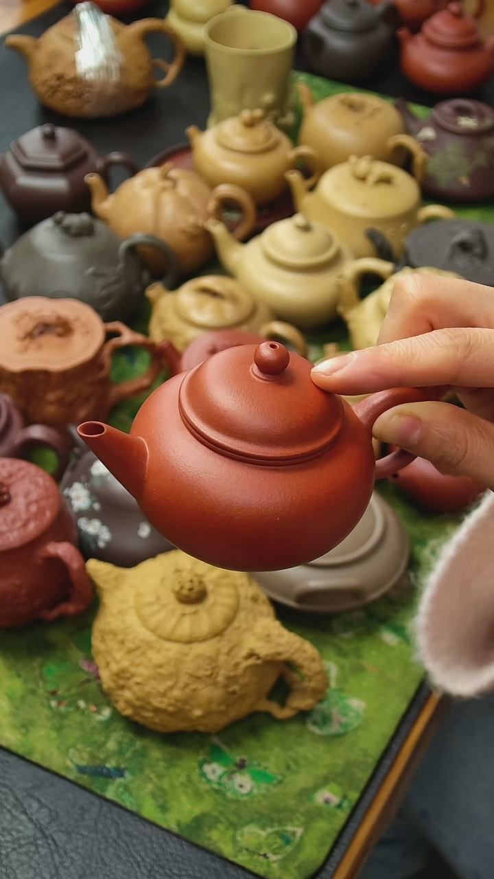 紫砂1*砂宴茶器《朱泥水平紫砂壶》