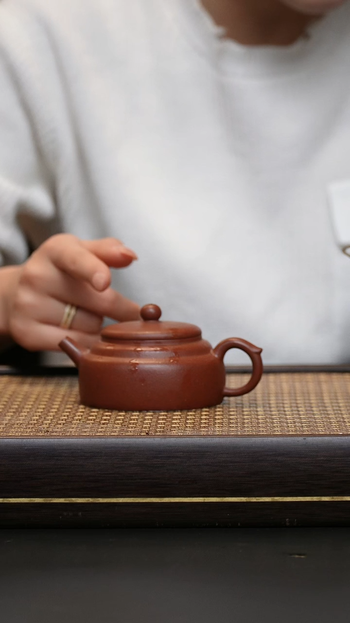 茶壶紫砂底槽清 线韵