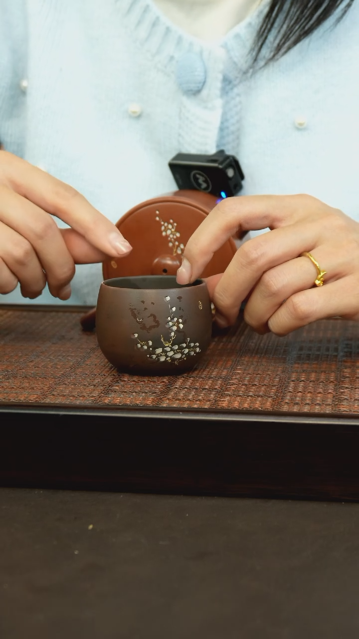 【闪购商品】暗 香 梅 花 主 人杯 50 cm