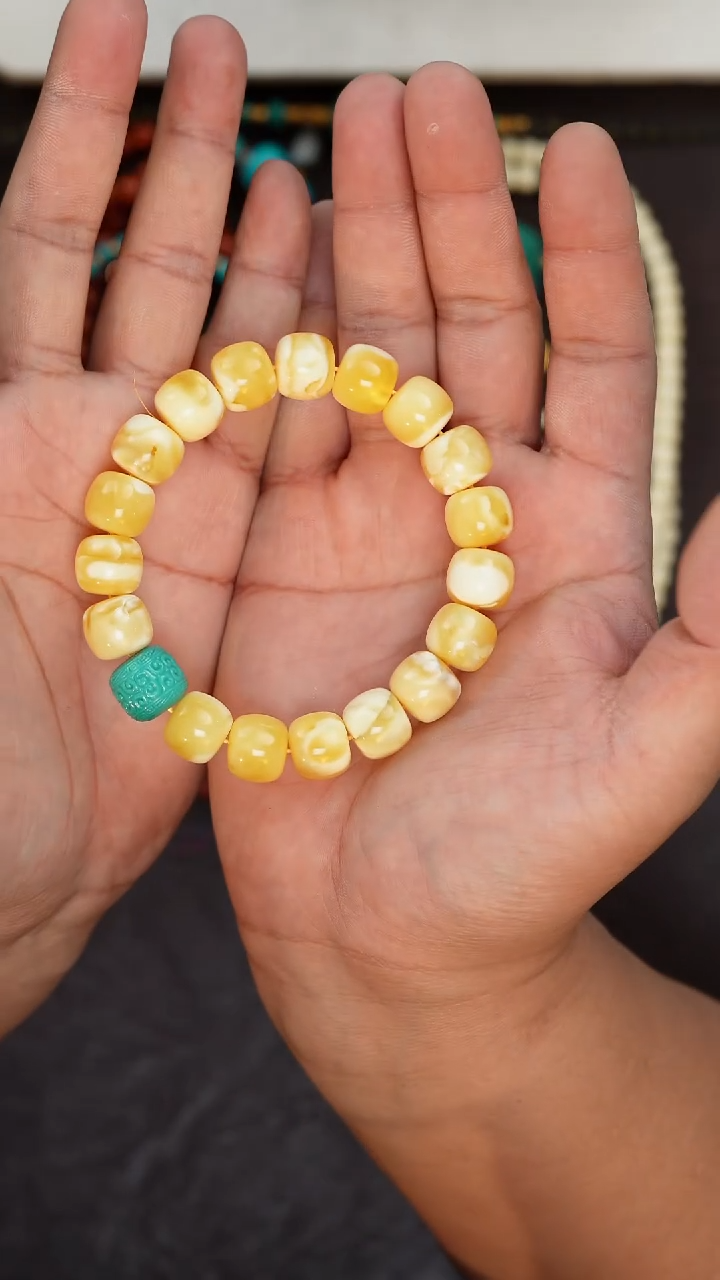 【闪购商品】蜜蜡裸石未镶嵌蜜蜡手串