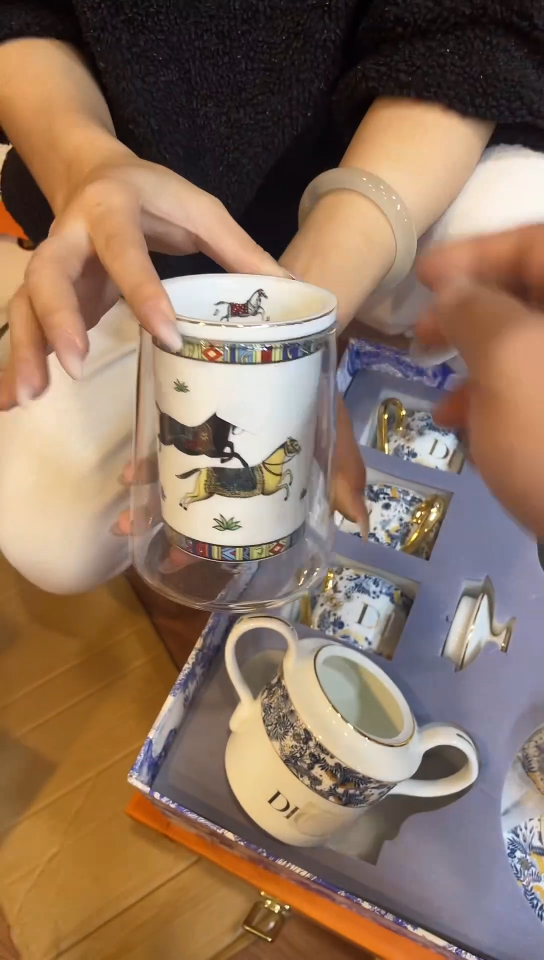 杯鸿辉家品牌瓷器，京东包邮！