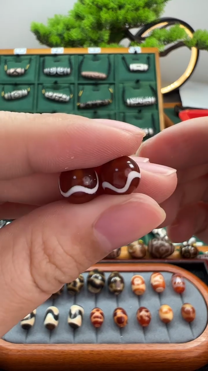 玛瑙/玉髓（覆膜）颈饰未镶嵌13.（微瑕随机发货）