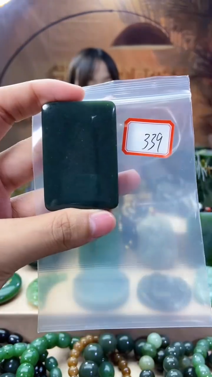 未镶嵌和田玉挂件1