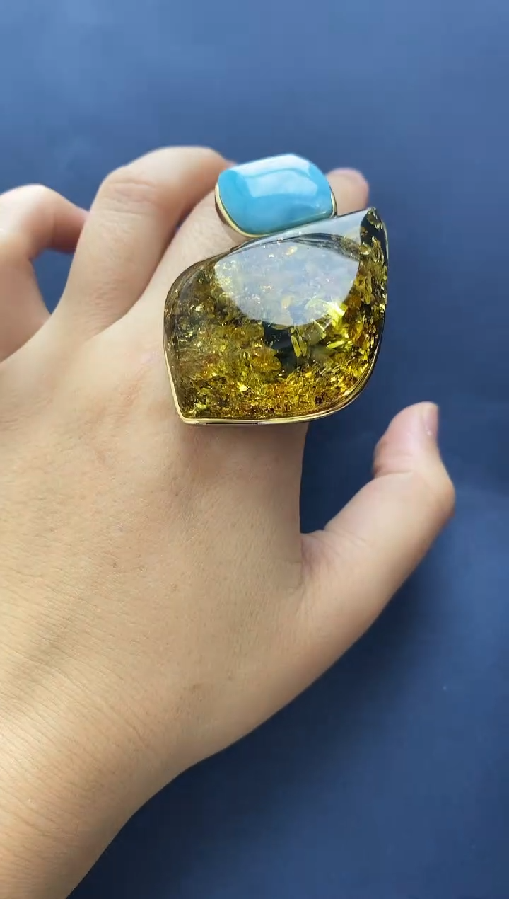 裸石琥珀未镶嵌戒指