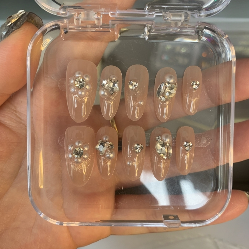 冰透裸色手工穿戴甲爆闪钻球显白高级感气质美甲贴片