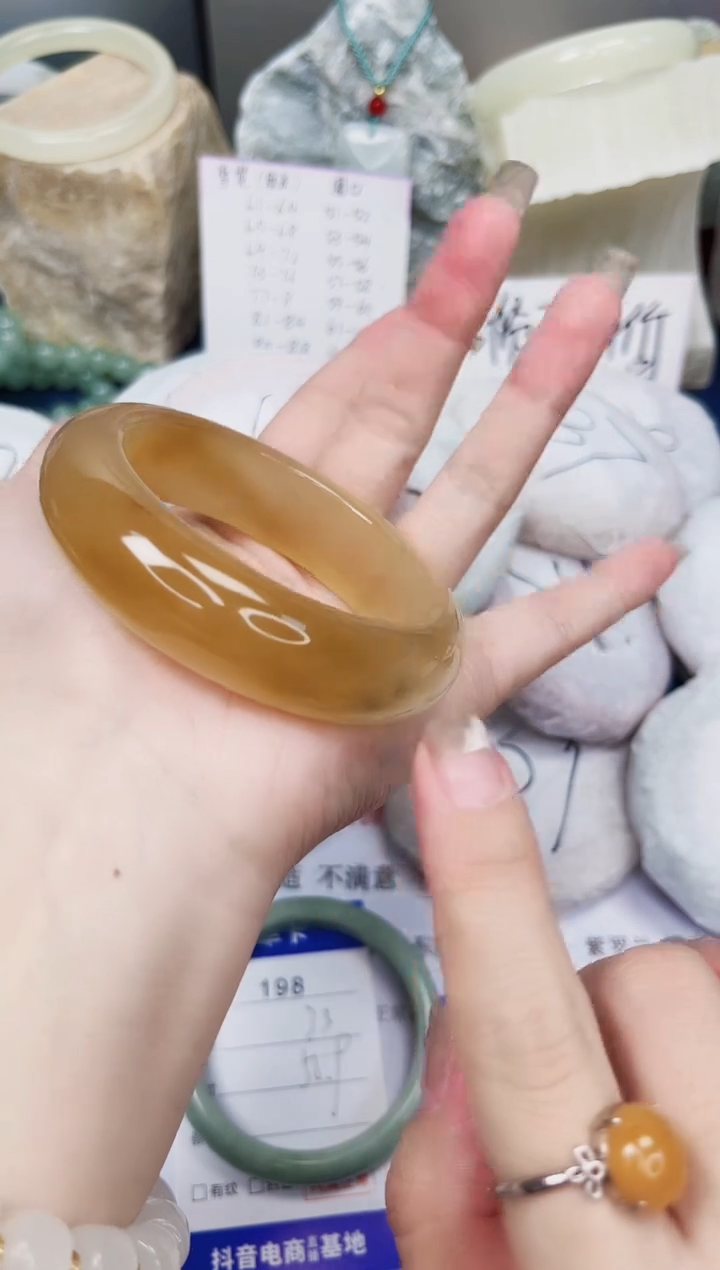 【闪购商品】石英质玉手镯未镶嵌199-财气镯-圈口55