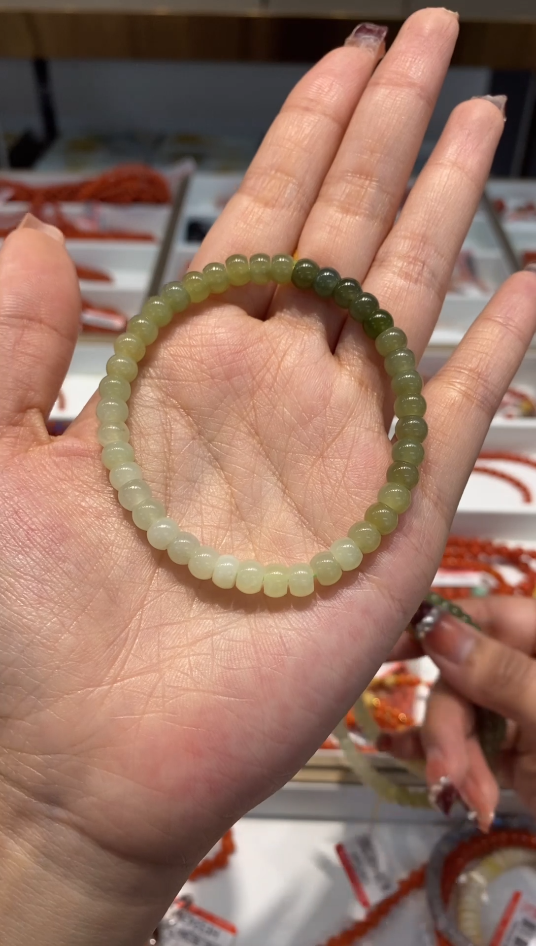 【闪购商品】和田玉手链未镶嵌渐变手串