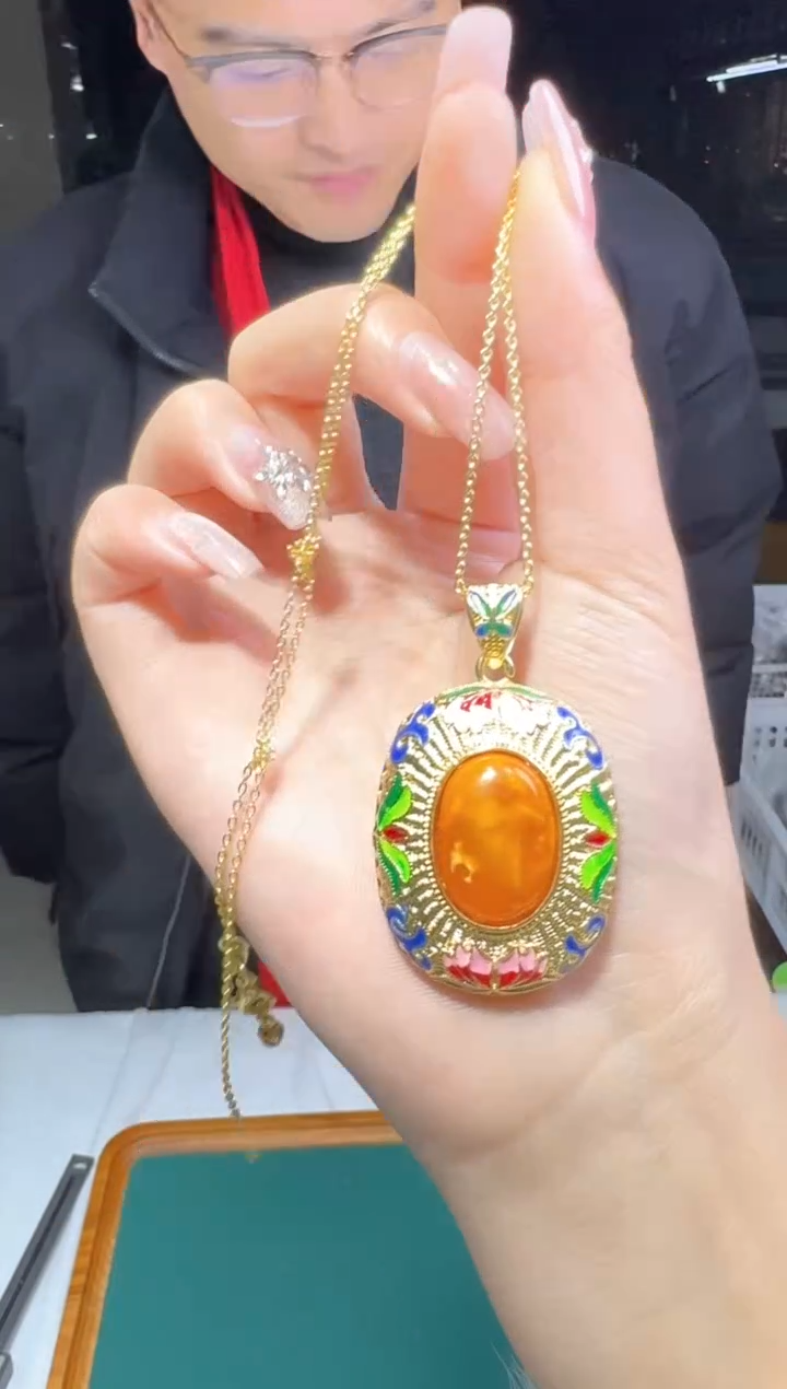 【闪购商品】蜜蜡颈饰未镶嵌多样性发一件 541