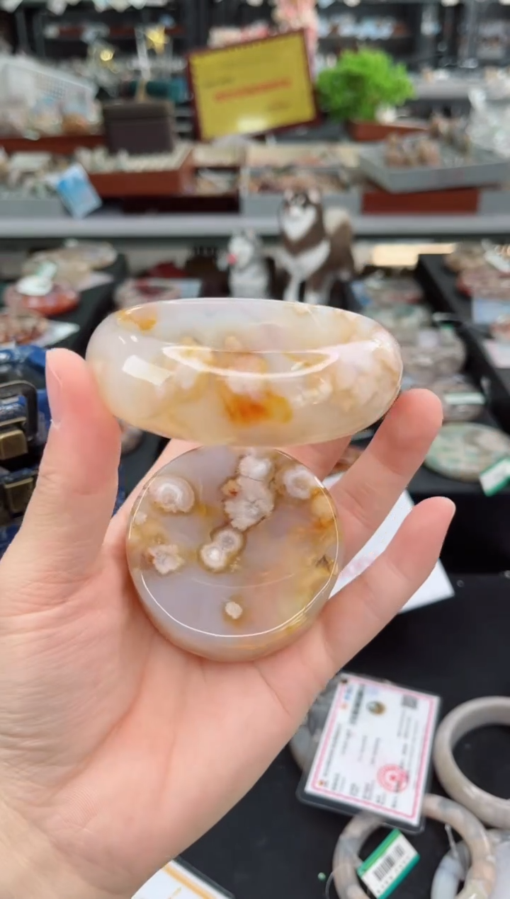 【闪购商品】石英质玉手镯未镶嵌61圈口（赠品镯心）6165118