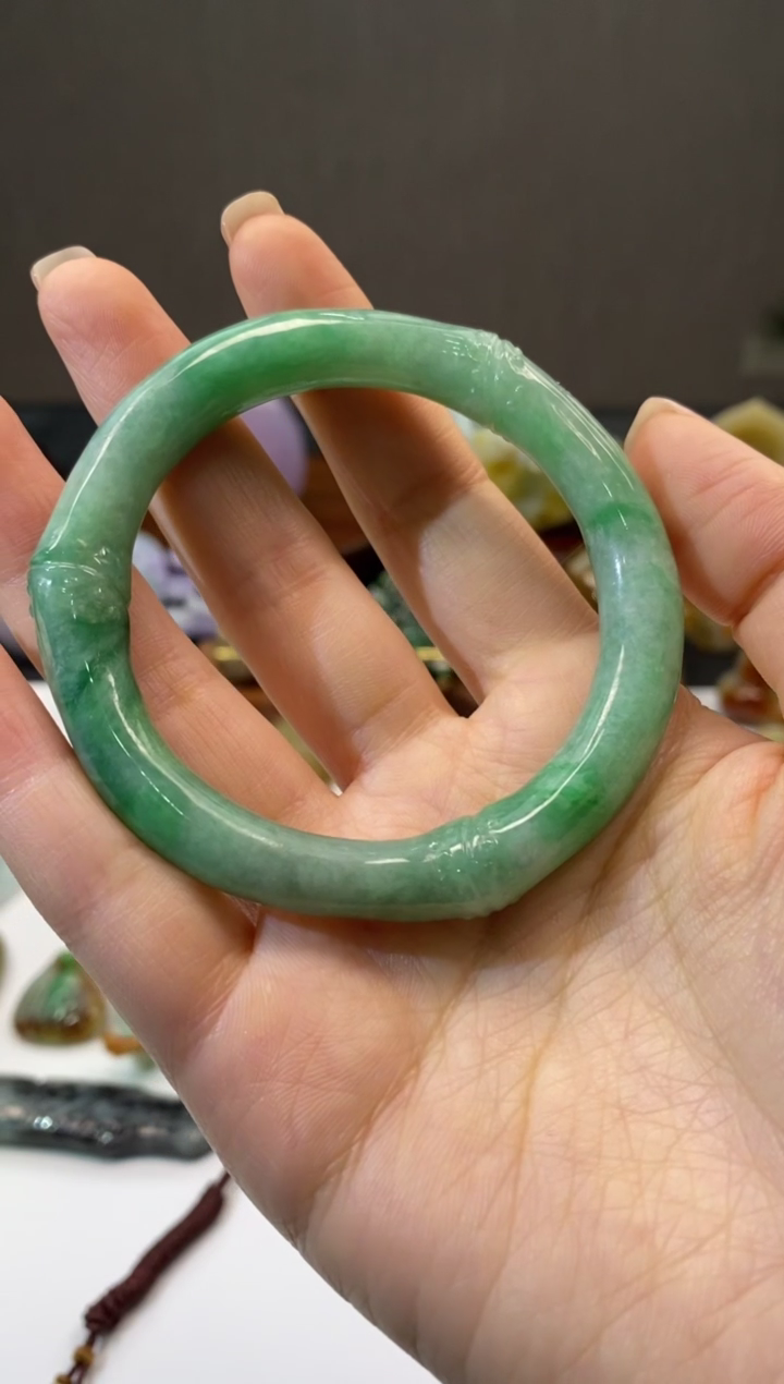 【闪购商品】翡翠手镯未镶嵌翡翠竹节手镯