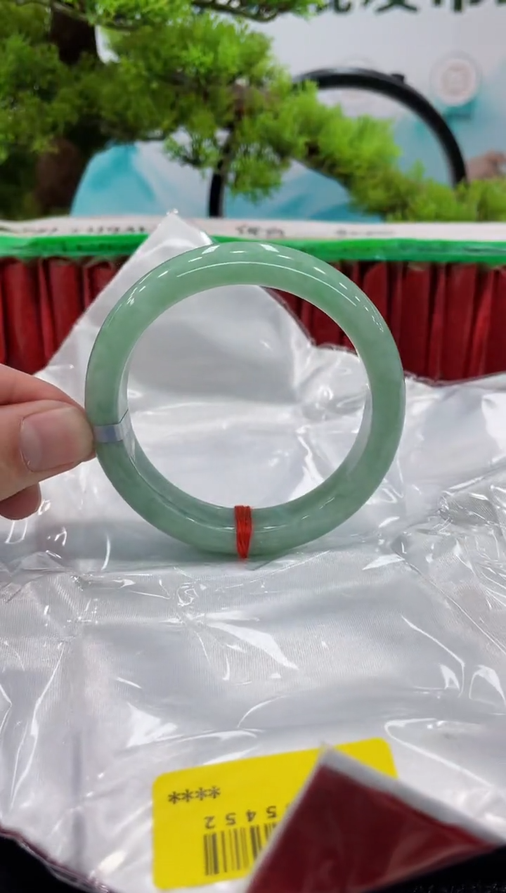 【闪购商品】翡翠手镯未镶嵌手镯