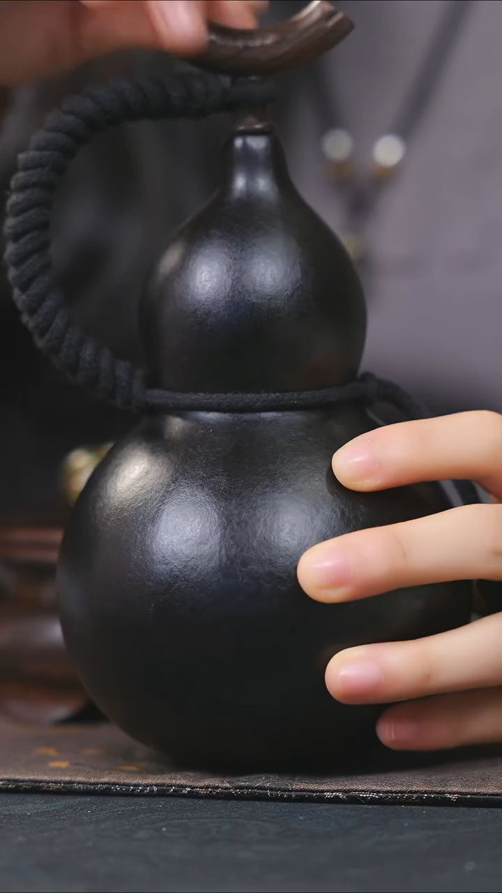 【闪购商品】YX110大漆酒葫芦不包手串及旋转底座