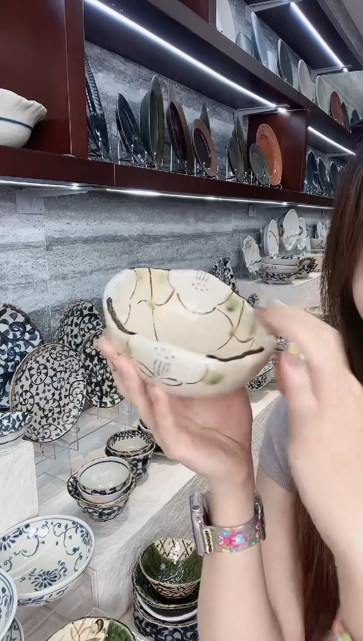 陶手绘白色山茶花椭圆小钵