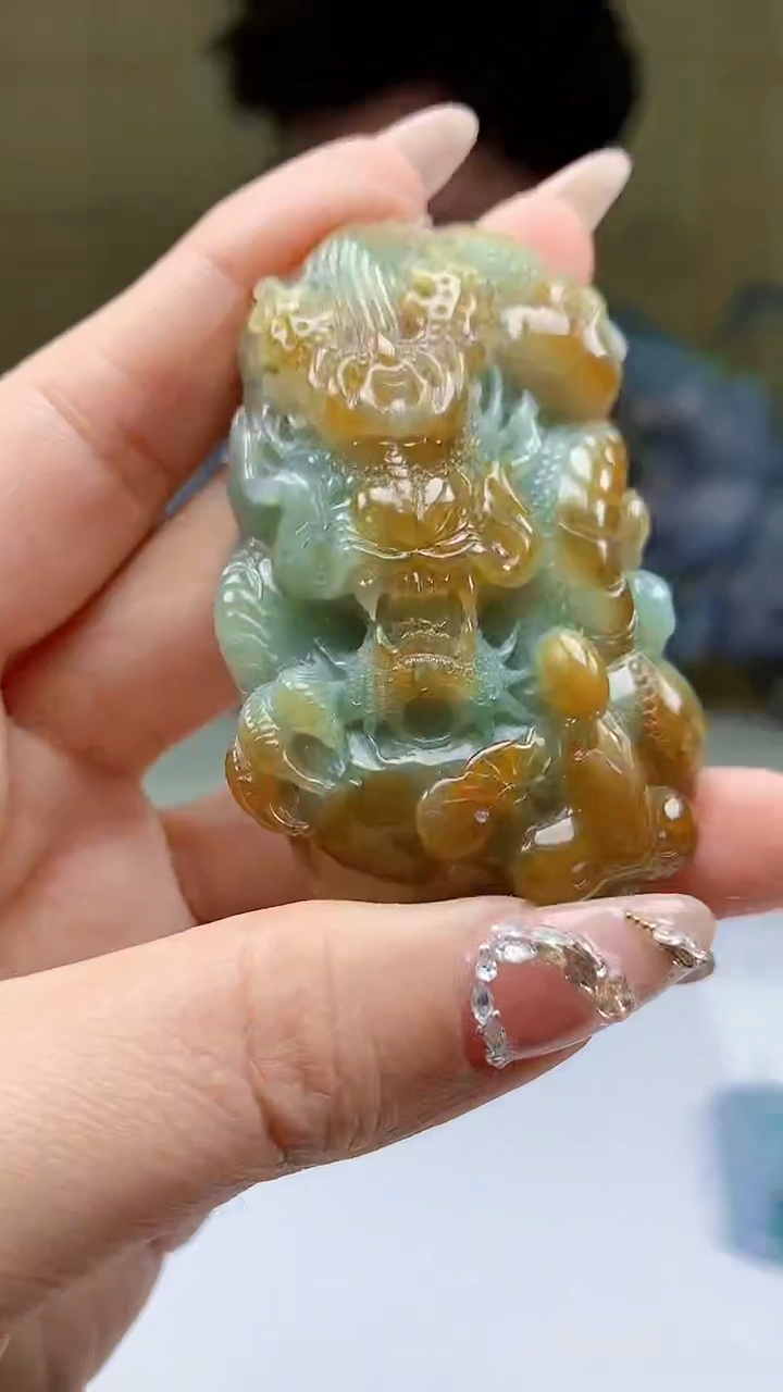 【闪购商品】定制翡翠未镶嵌4688ty-毛货挂件330