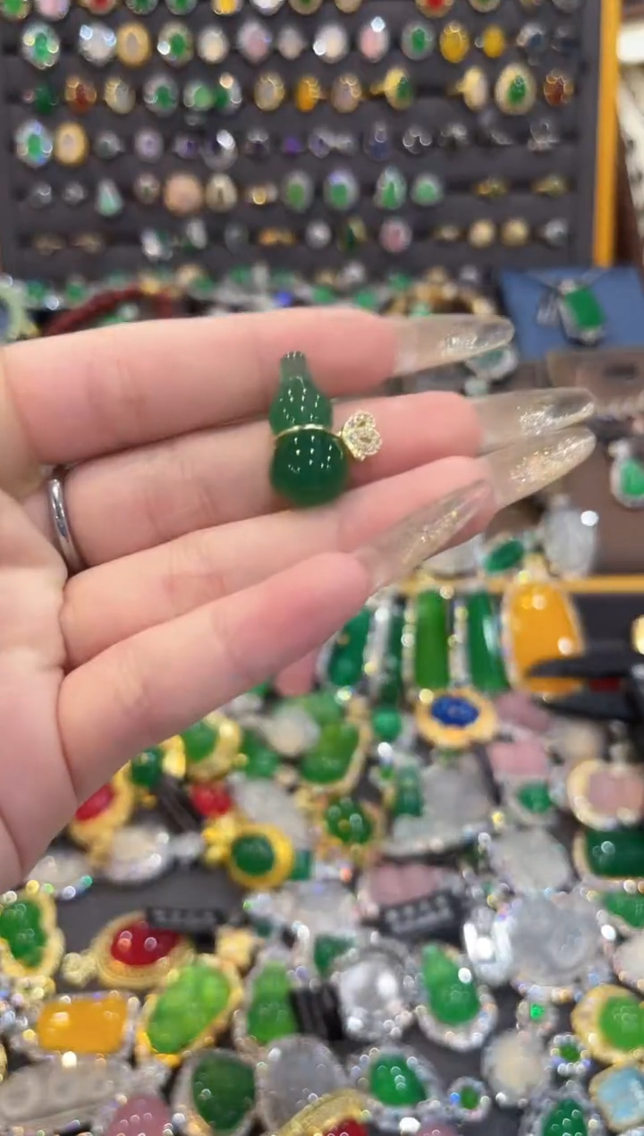 玛瑙/玉髓未镶嵌颈饰1