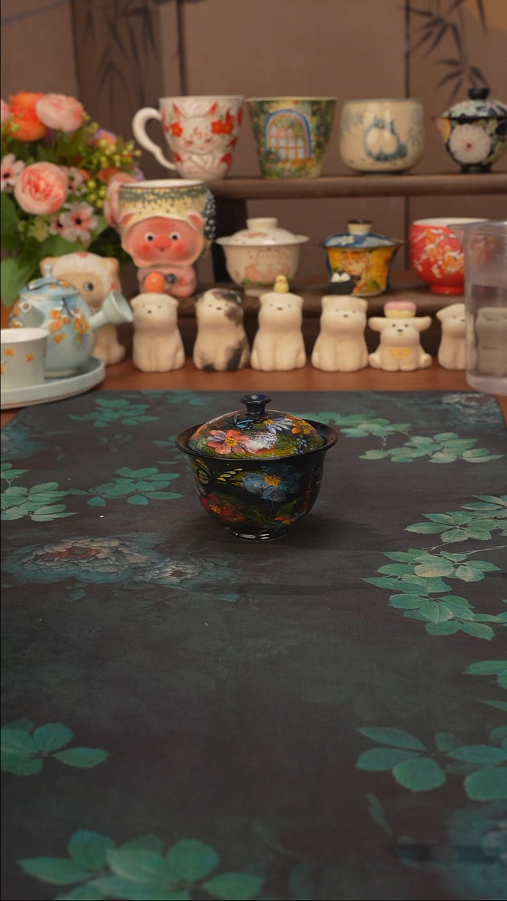 贰俩  莫奈的花园盖碗