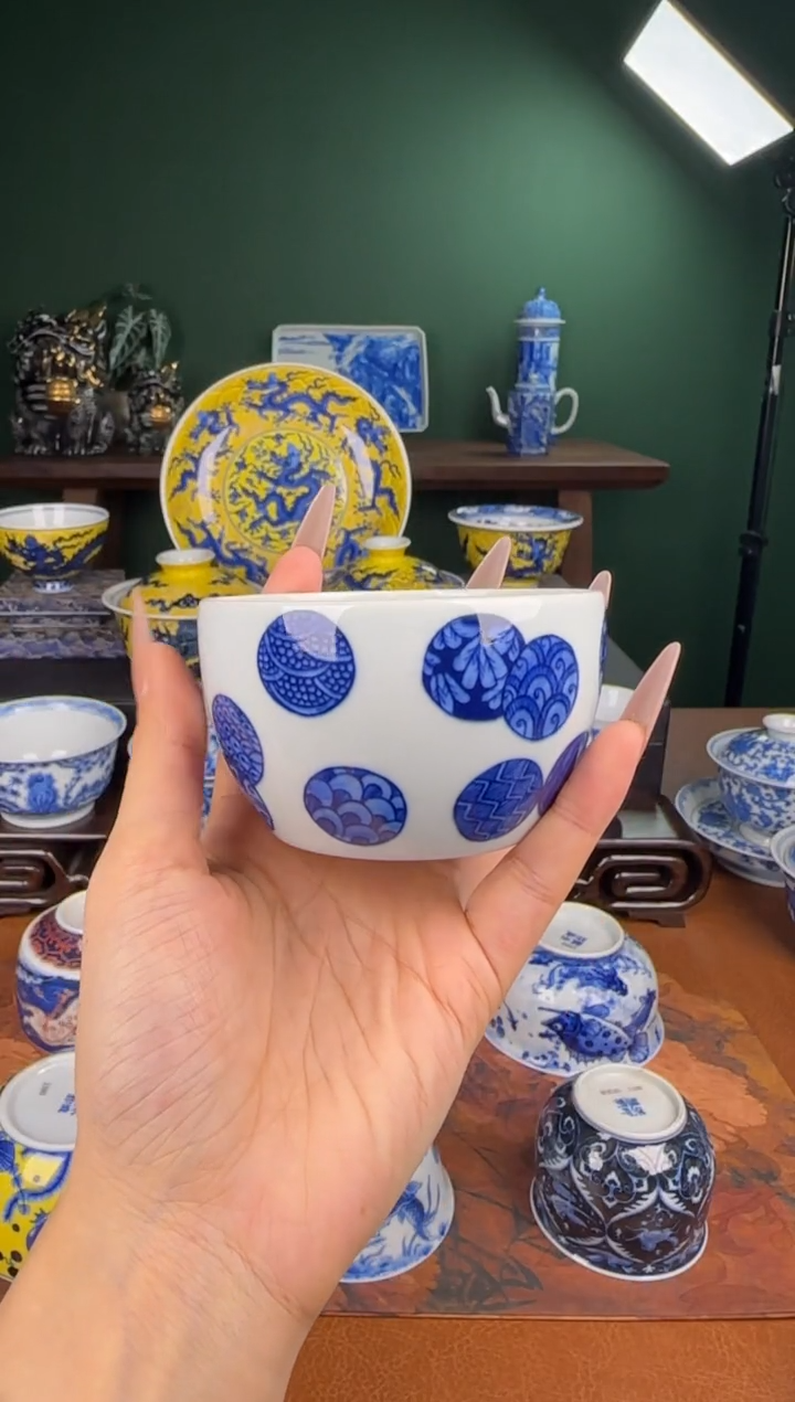 杯福利。青花皮球花。 缸杯