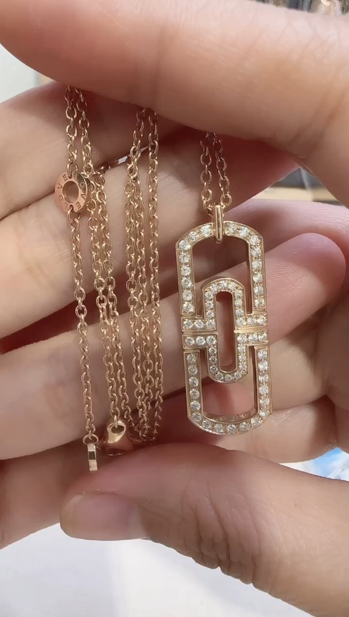 【闪购商品】天然钻石项链18K金镶嵌多样性发货发其一