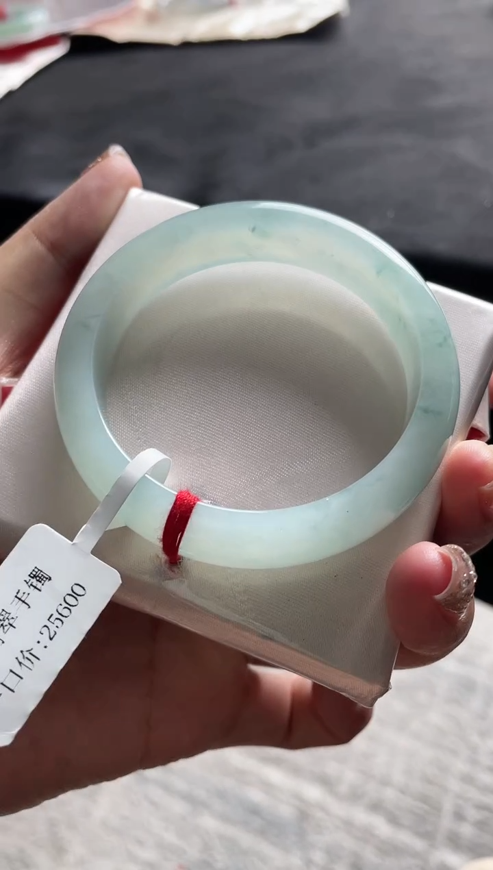 未镶嵌手镯翡翠三天鉴赏期