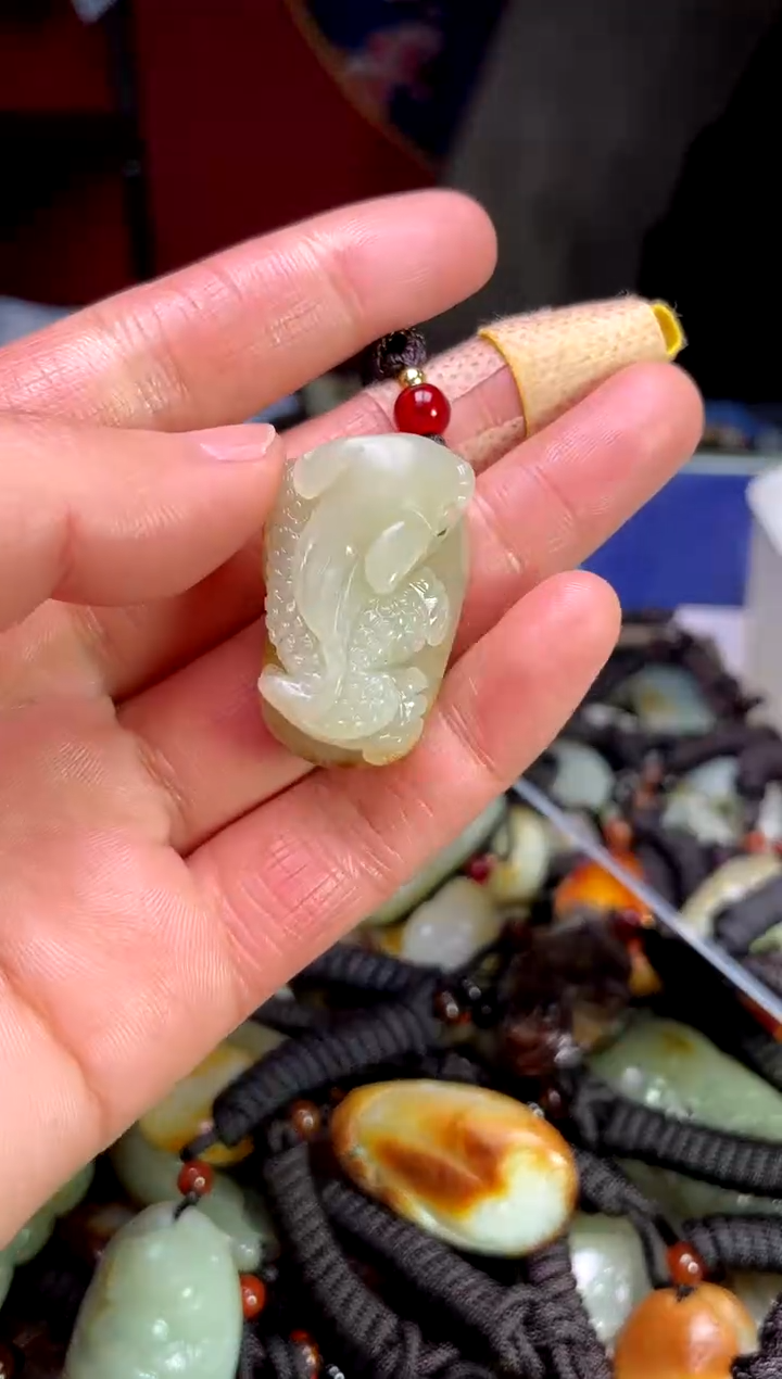 【闪购商品】和田玉颈饰未镶嵌1