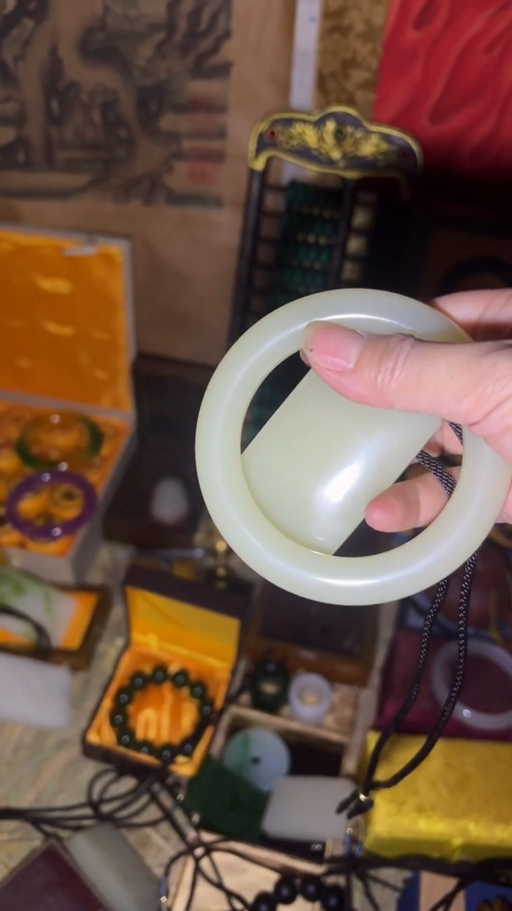 和田玉手镯未镶嵌闪购高端商品链接