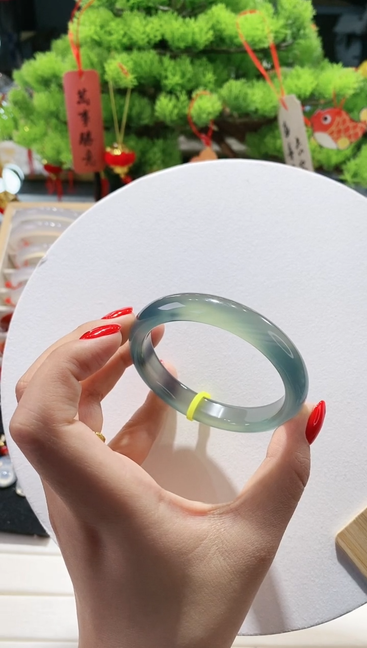 【闪购商品】玛瑙/玉髓手镯未镶嵌115-56.7